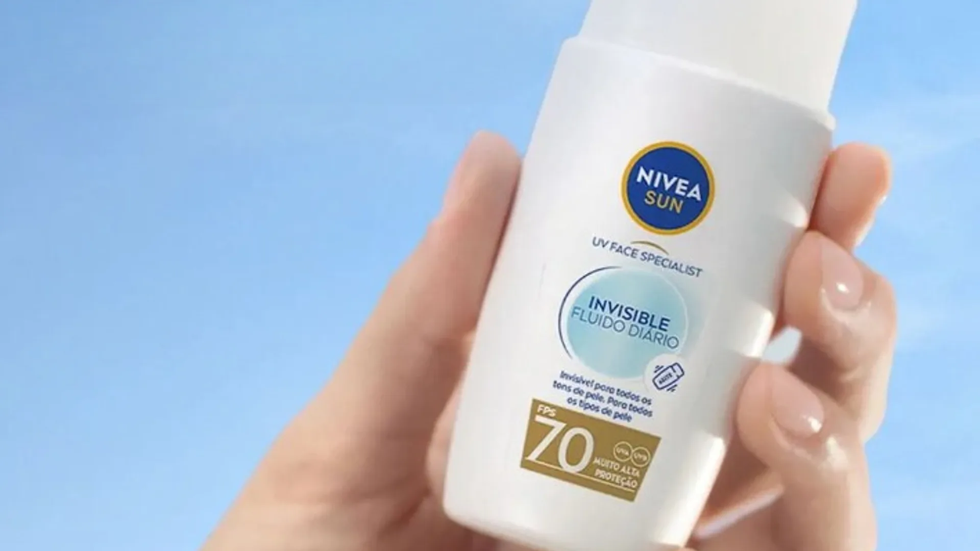 Imagem mostra o protetor solar NIVEA SUN, que será distribuído pela empresa durante o Rio Bossa Nova