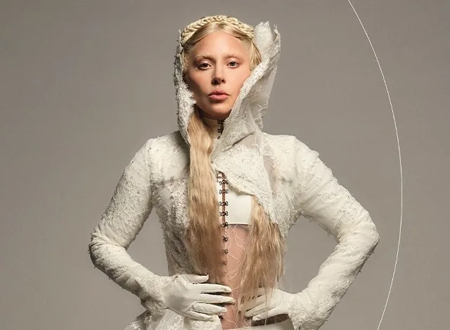 Imagem mostra a cantora Lady Gaga, em material promocional de campanha da Mastercard