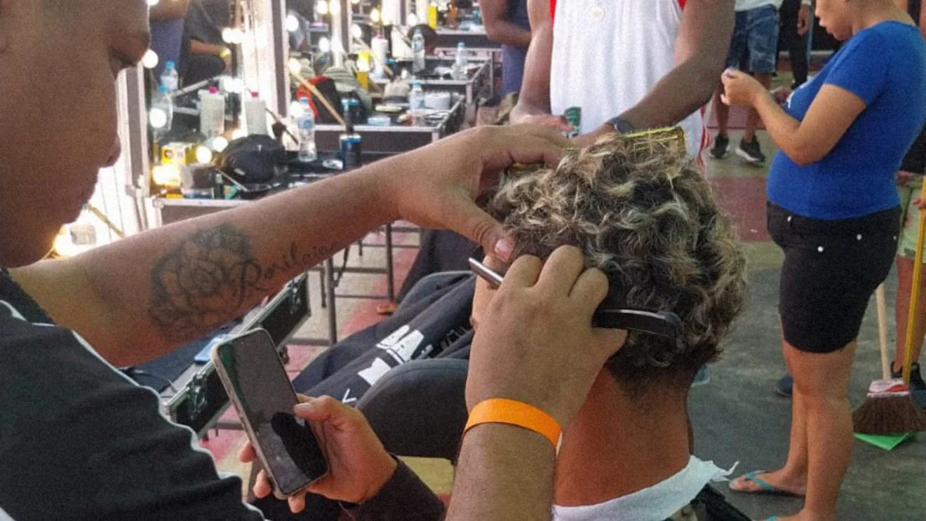 Barbearia da TV Globo na comunidade de Pavão Pavãozinho, no Rio de Janeiro