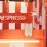 Imagem mostra estande da Nespresso em um dos camarotes do Rio de Janeiro