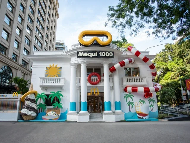 Imagem da fachada de Carnaval do Mequi 1000