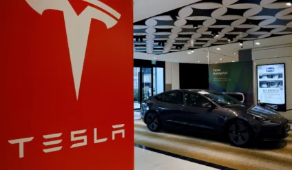 Imagem de um showroom da Tesla, que foi removida do Salão do automóvel no Canadá