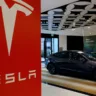 Imagem de um showroom da Tesla, que foi removida do Salão do automóvel no Canadá