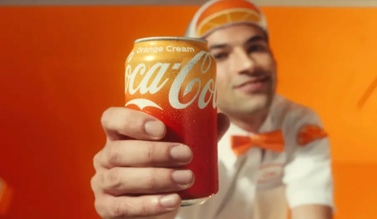 Imagem mostra novo sabor Coca Cola Orange, exclusivo nos EUA e Canadá