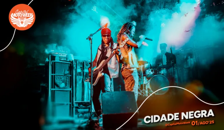 Imagem do grupo Cidade Negra em apresentação musical: banda volta a Brasília em agosto