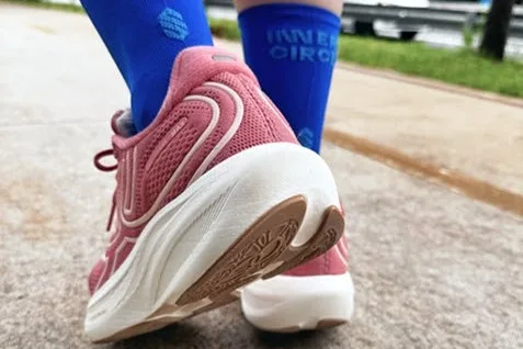 Meia Azul, parceira entre inner Circle e Socks Co.