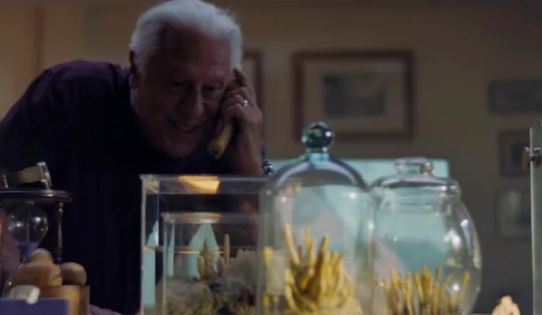 Imagem do ator Antonio Fagundes em nova campanha do Nubank