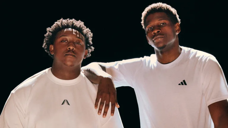 Anthony Edwards, estrela do Minnesota Timberwolves, e seu melhor amigo, Nick Maddox na nova série documental da adidas