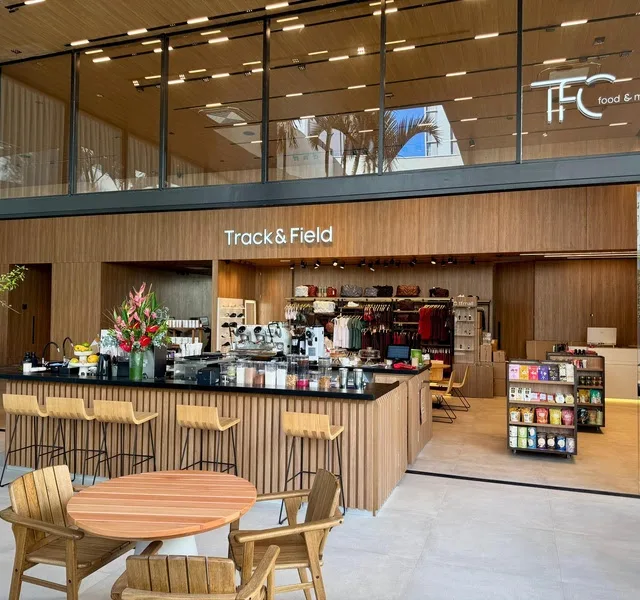 Track&Field pop up café
