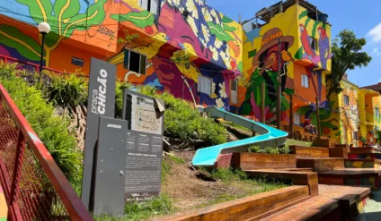 Imagem mostra parte da Praça Chicão, em São Paulo: área é marco importante do projeto Favela 3D