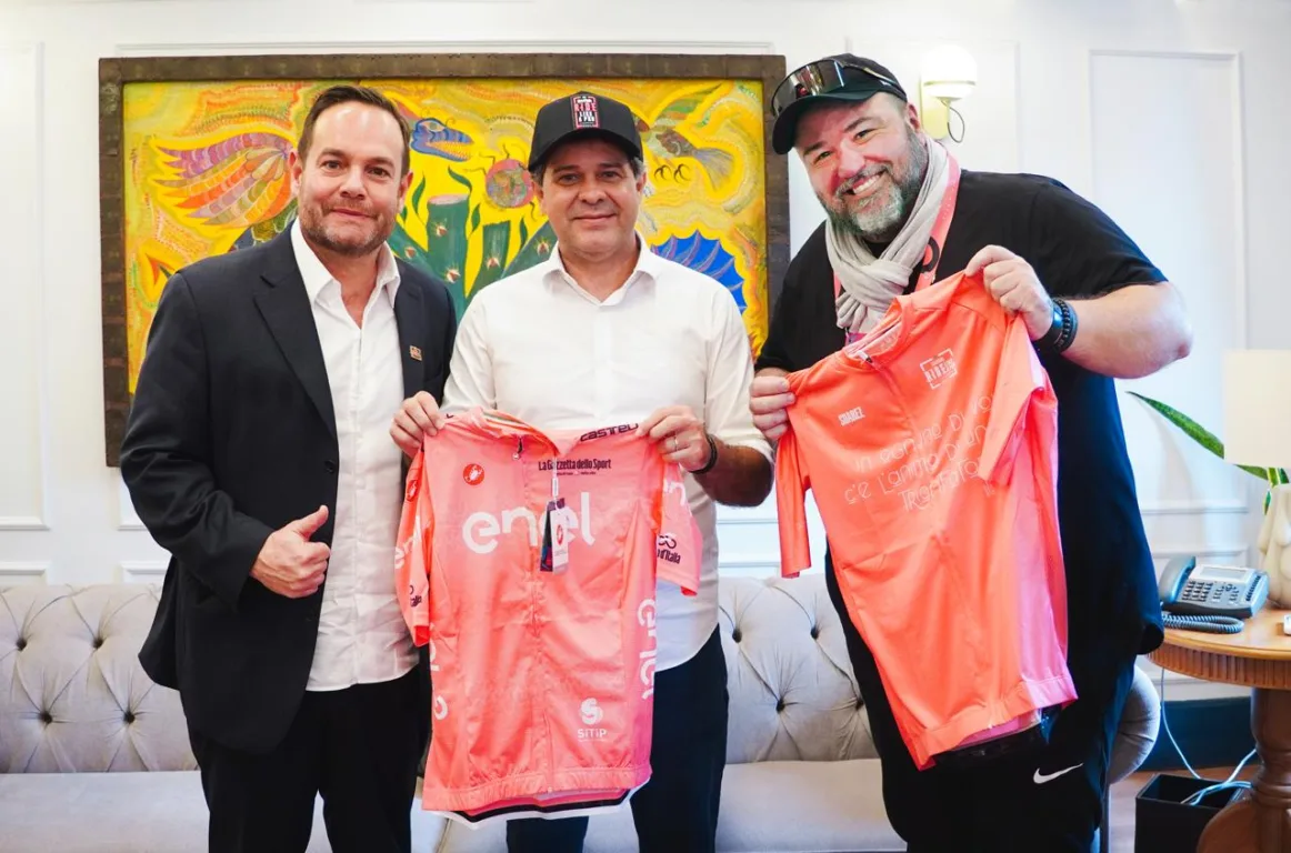 Ricardo Leao CEO da MAK Evandro Leitao prefeito de Fortaleza Fabio Oliveira CEO da Logic Bridge