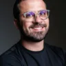 Imagem mostra Roberto Carrelas, novo VP de Trade & Sales da Danone