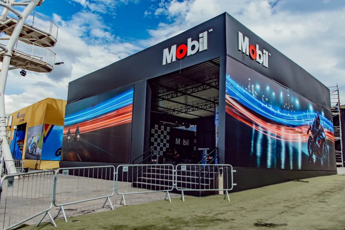 Estande da Mobil no Festival Interlagos