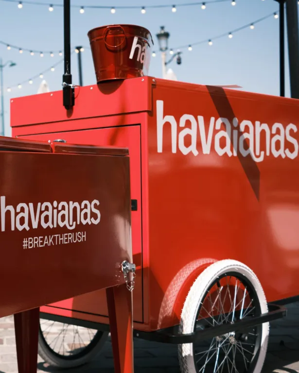 Quioesque da House of Havaianas, em Paris 