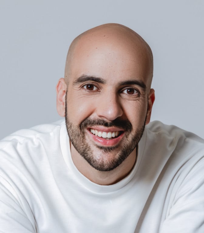 Douglas Faustino