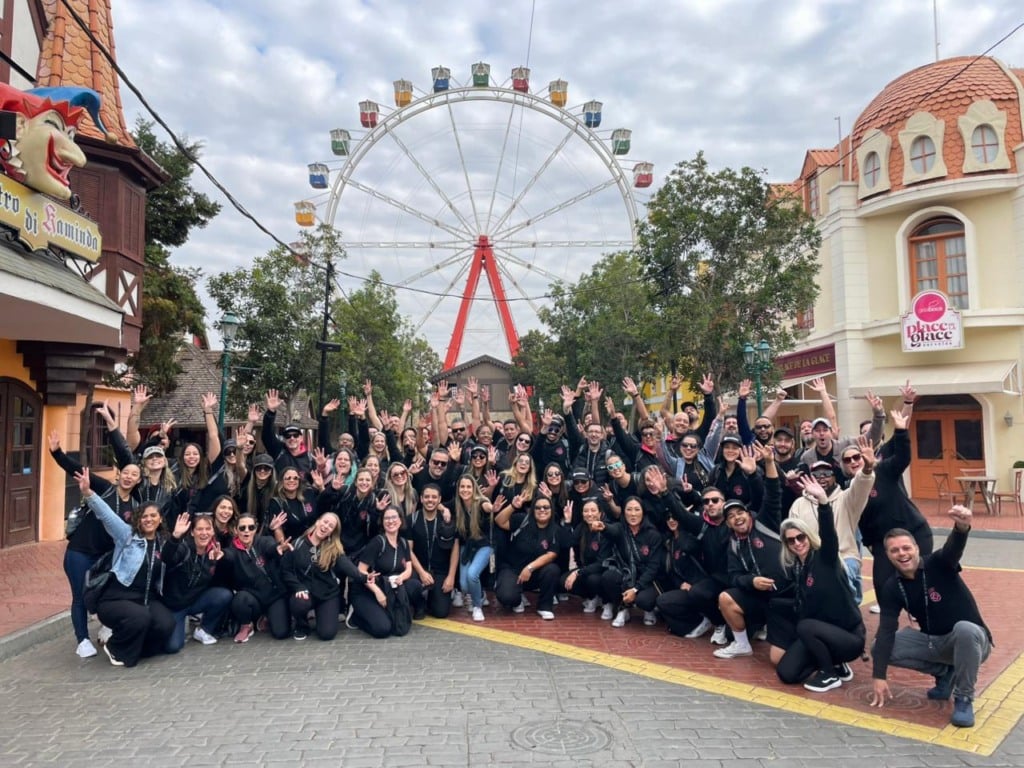 Equipe da Eventesse no Hopi Hari