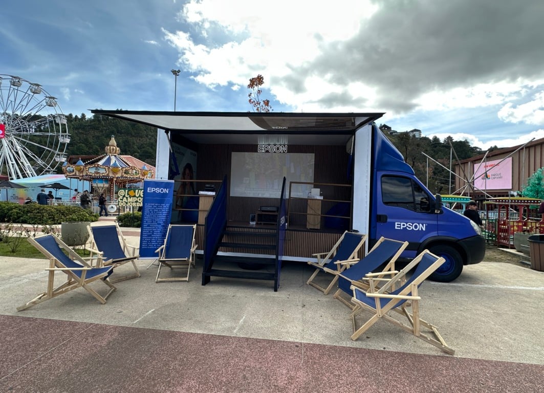 Truck da epson com projeções em campos do jordão 