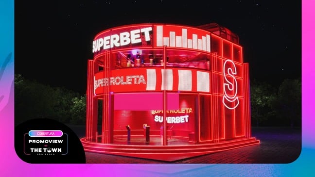 Superbet leva roleta humana e outras ativações ao The Town 2025